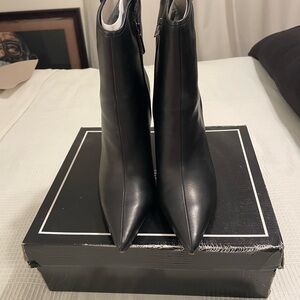 Karl Lagerfeld Black Pointed Leather Ankle Booties with Side Zip